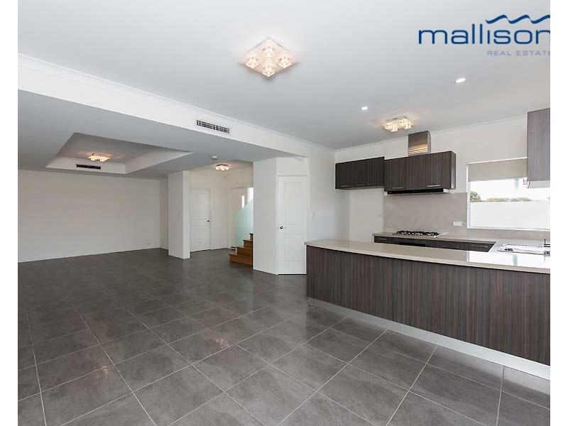 73 Clydesdale Street, Como WA 6152