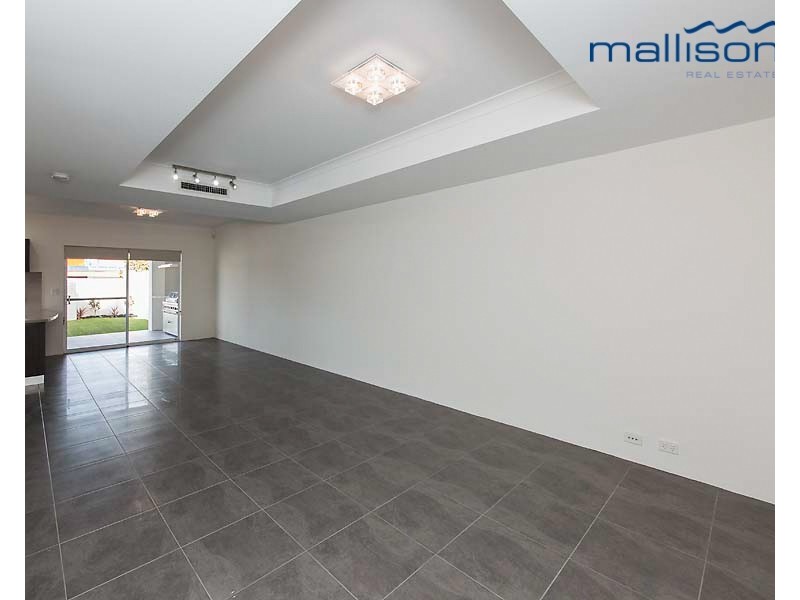 73 Clydesdale Street, Como WA 6152