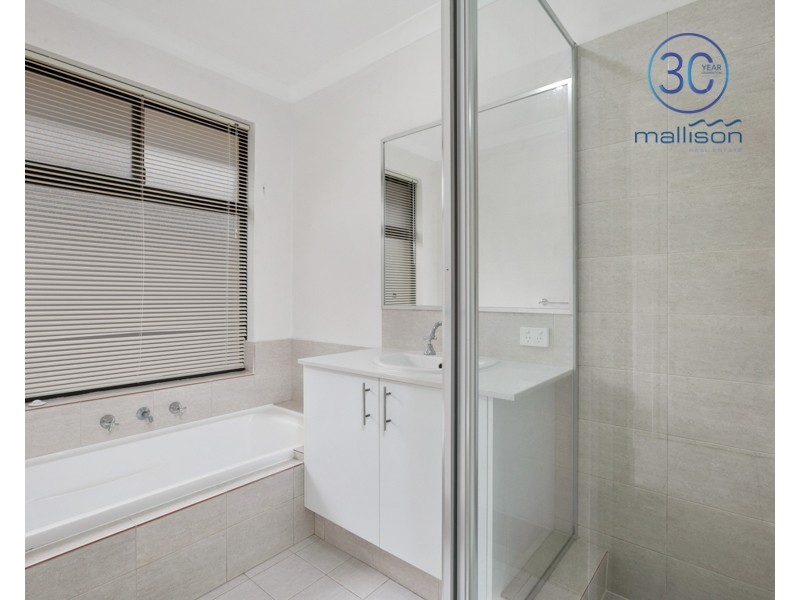 98 Riva Entrance, Piara Waters WA 6112