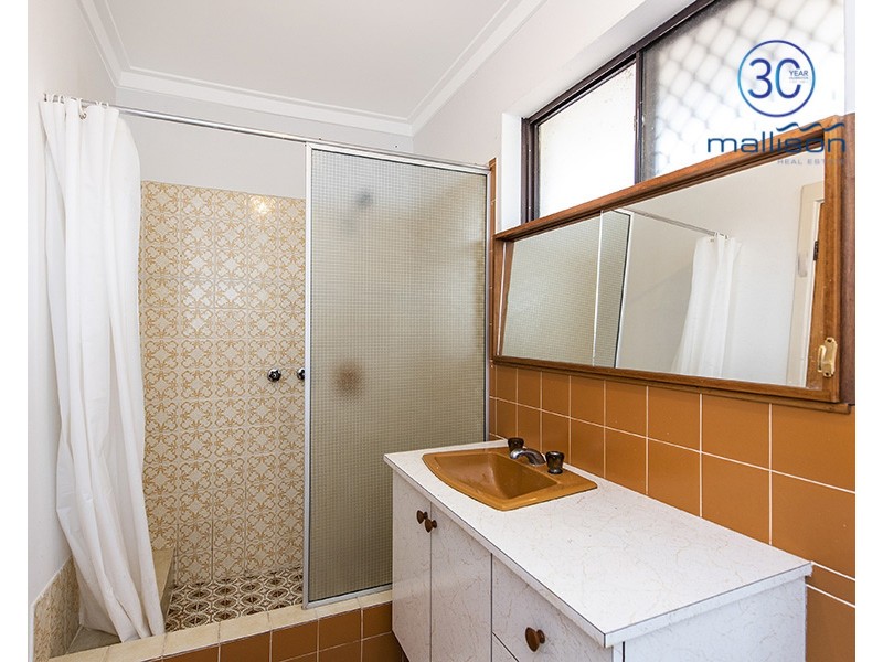 26 Lake Street, Rockingham WA 6168