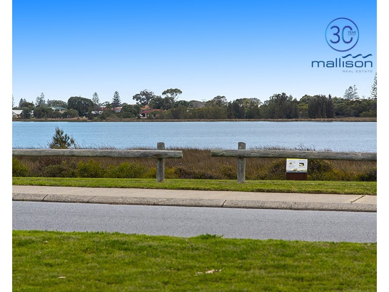 26 Lake Street, Rockingham WA 6168