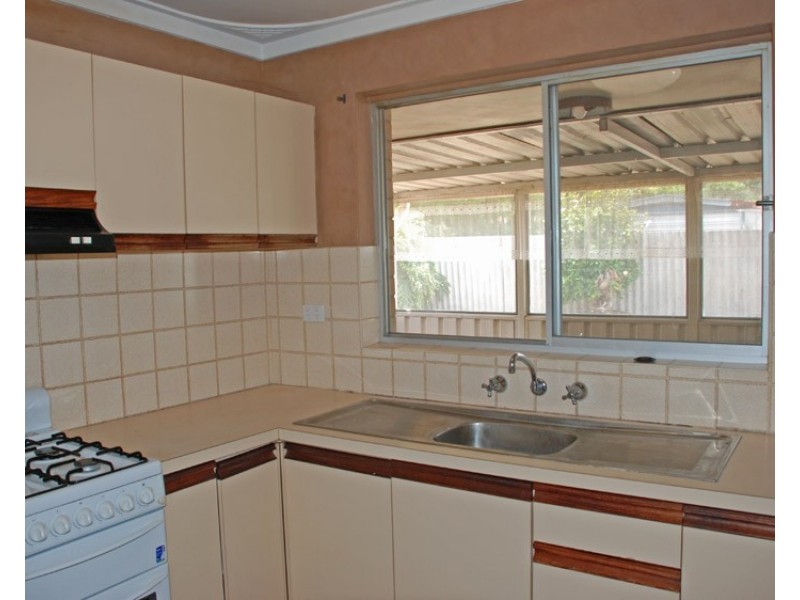 52 Gilbertson Road, Kardinya WA 6163