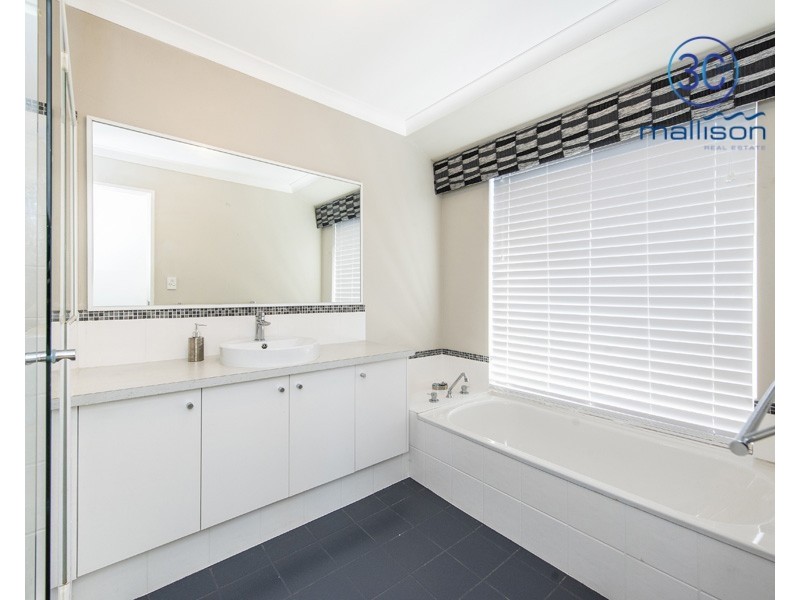 12 Haddon Way, Canning Vale WA 6155