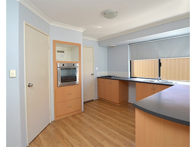 12 Dupont Way, Canning Vale WA 6155