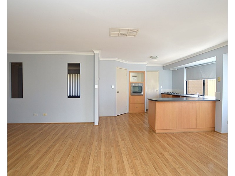 12 Dupont Way, Canning Vale WA 6155