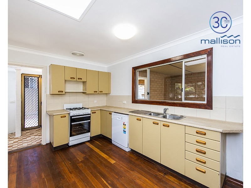 8 Escalus Street, Coolbellup WA 6163