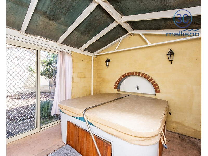 8 Escalus Street, Coolbellup WA 6163