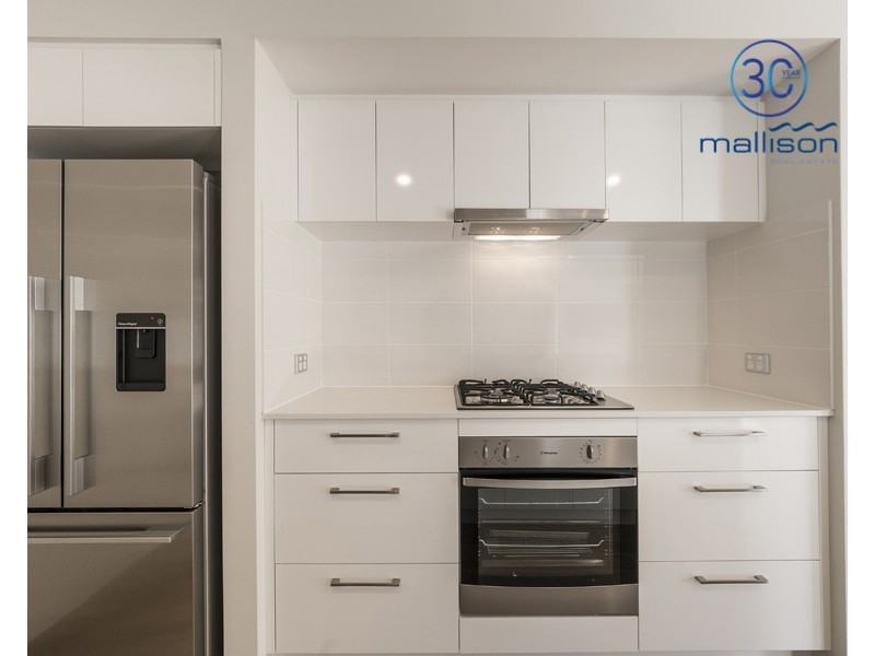 16 Carbeen View, Piara Waters WA 6112