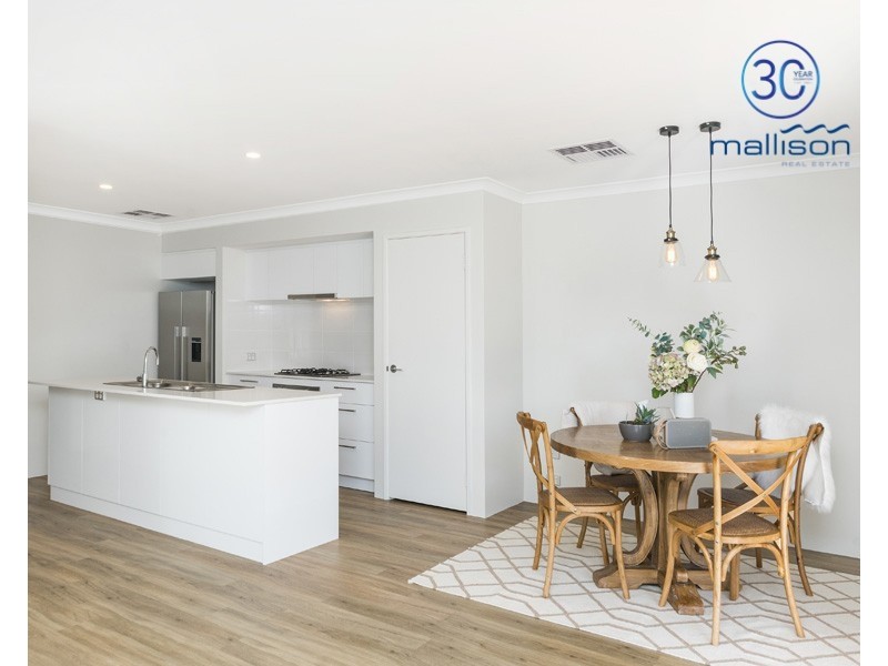 16 Carbeen View, Piara Waters WA 6112