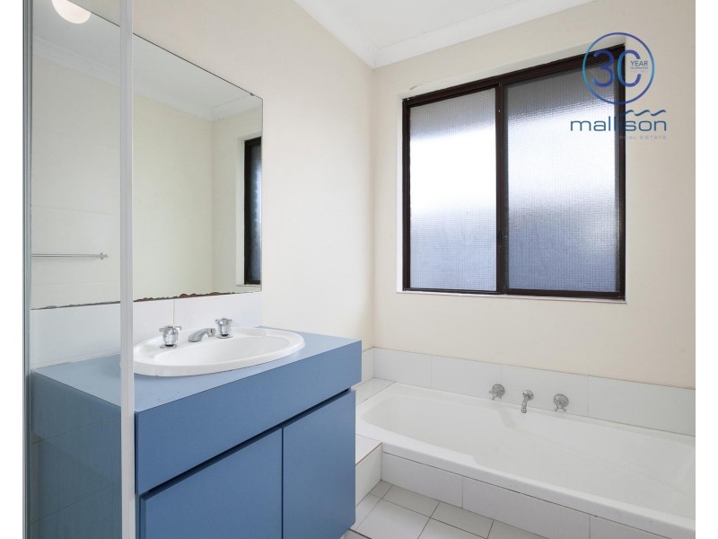4 Bomaria Close, South Lake WA 6164