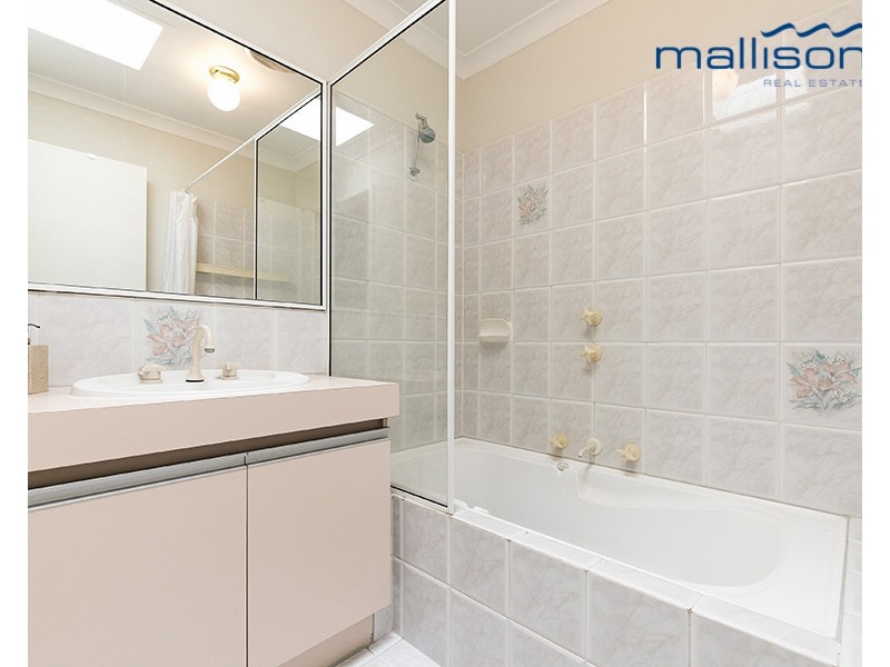 2/147 Robert Street, Como WA 6152