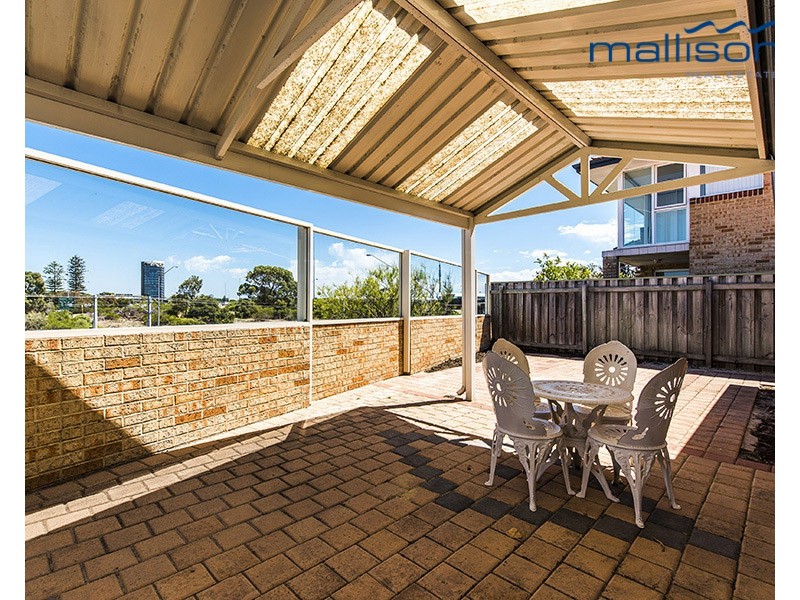 2/147 Robert Street, Como WA 6152