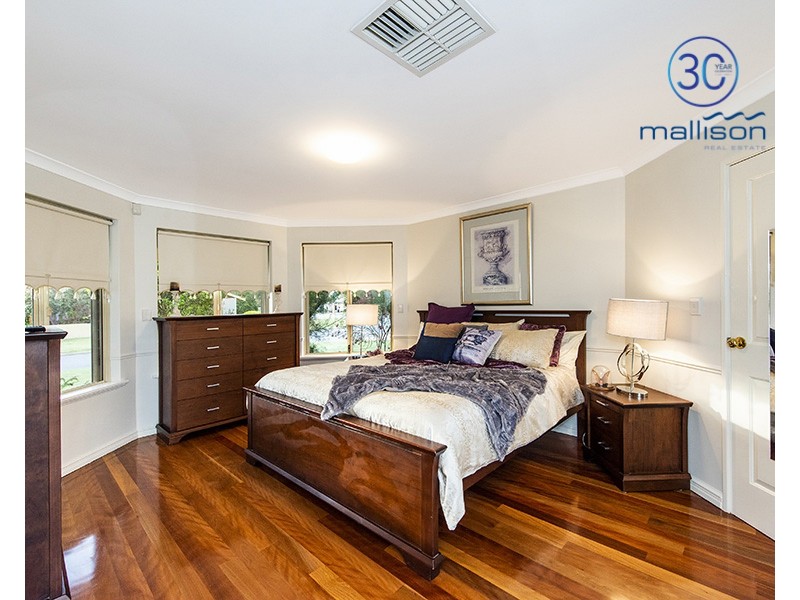 2 Earnshaw Loop, Leeming WA 6149