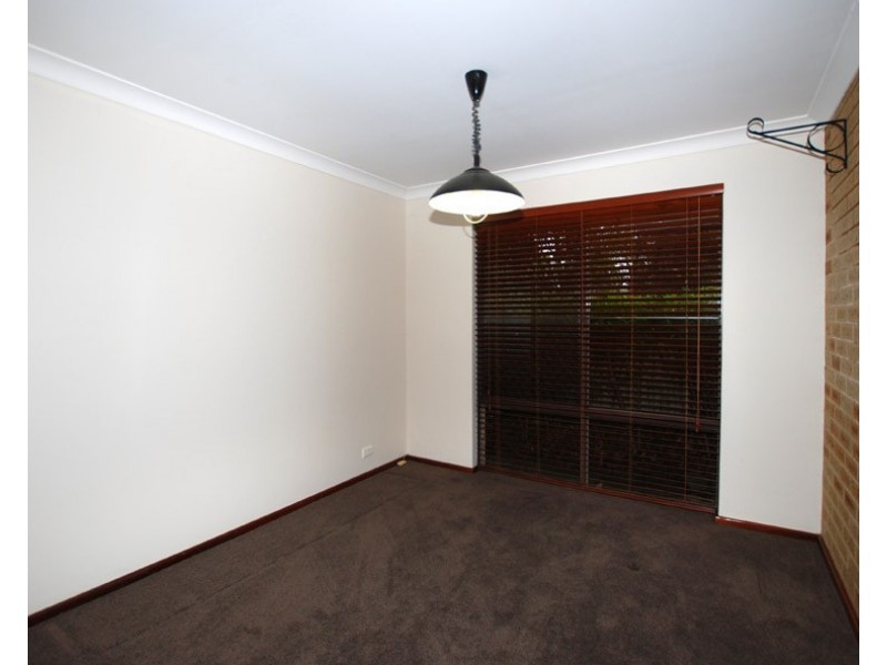 17 Krugger Place, Leeming WA 6149