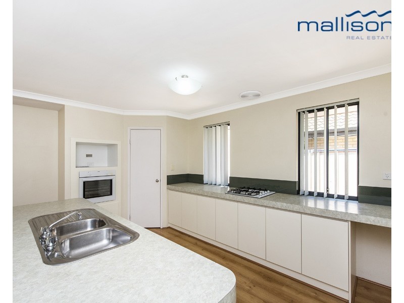 317 Wentworth Parade, Success WA 6164