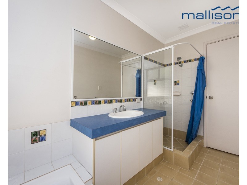 317 Wentworth Parade, Success WA 6164