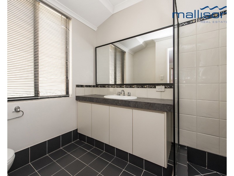 317 Wentworth Parade, Success WA 6164