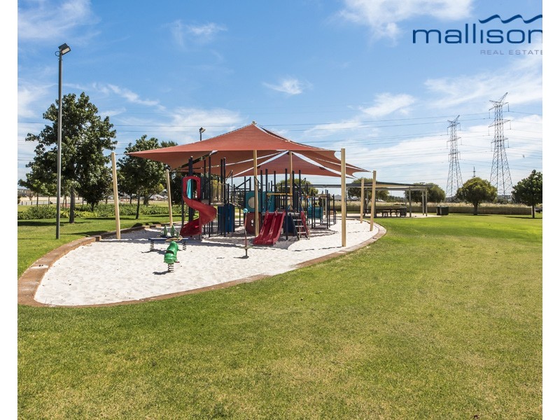 317 Wentworth Parade, Success WA 6164