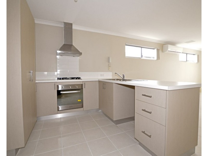 154 George Street, Queens Park WA 6107