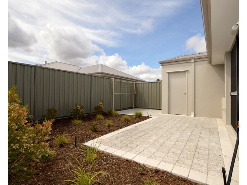 154 George Street, Queens Park WA 6107