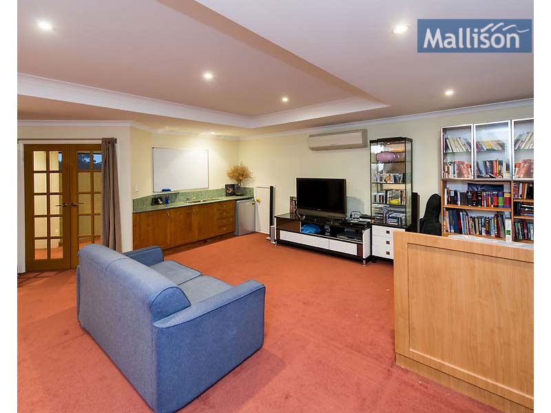 32 Burtonia Place, Canning Vale WA 6155