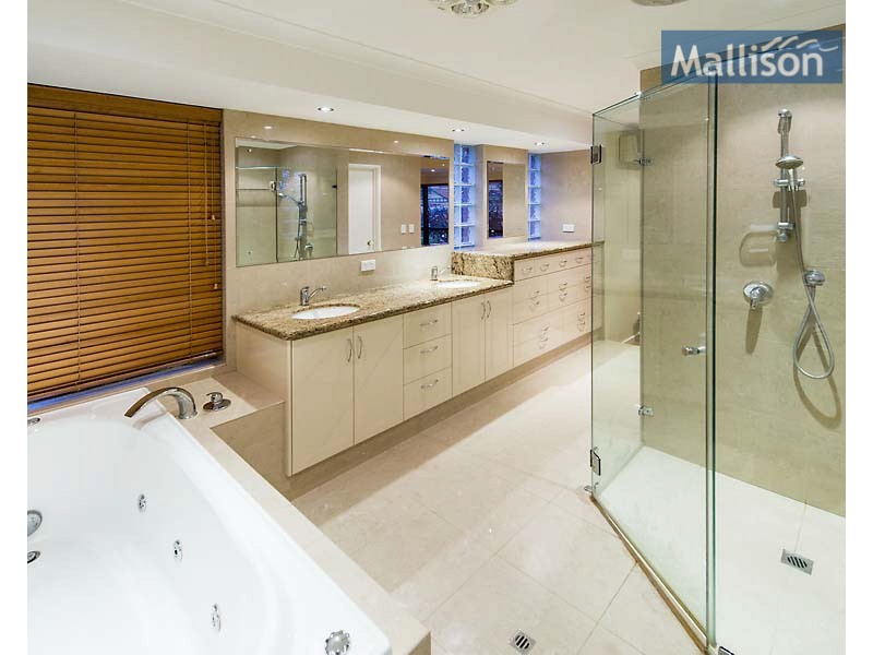 32 Burtonia Place, Canning Vale WA 6155