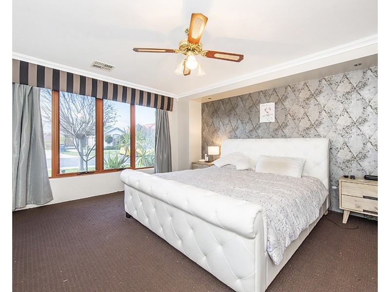 24 Millstream Drive, Southern River WA 6110
