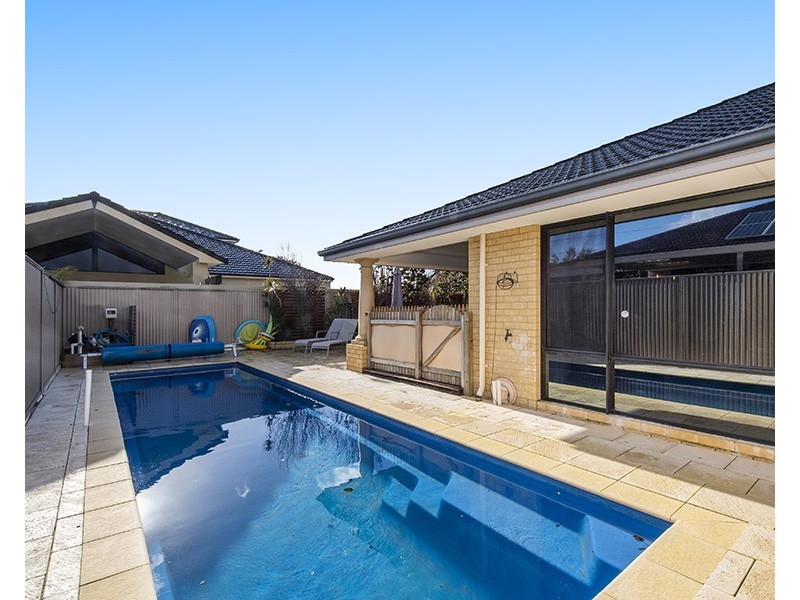 24 Millstream Drive, Southern River WA 6110