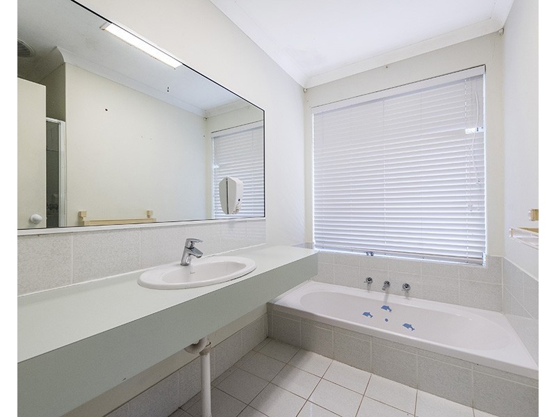 20 Woodland Dale, Canning Vale WA 6155