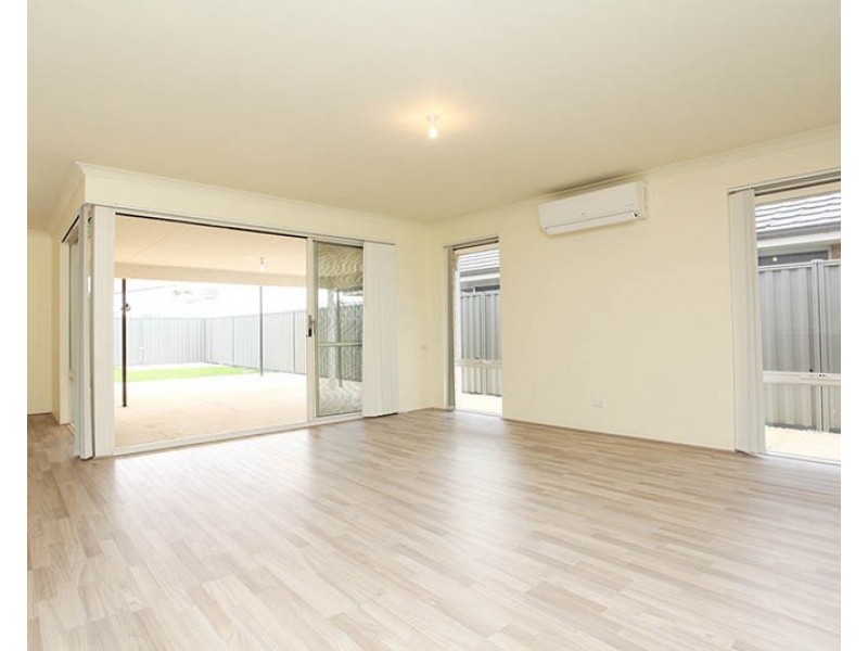 10 Sheehan Way, Byford WA 6122