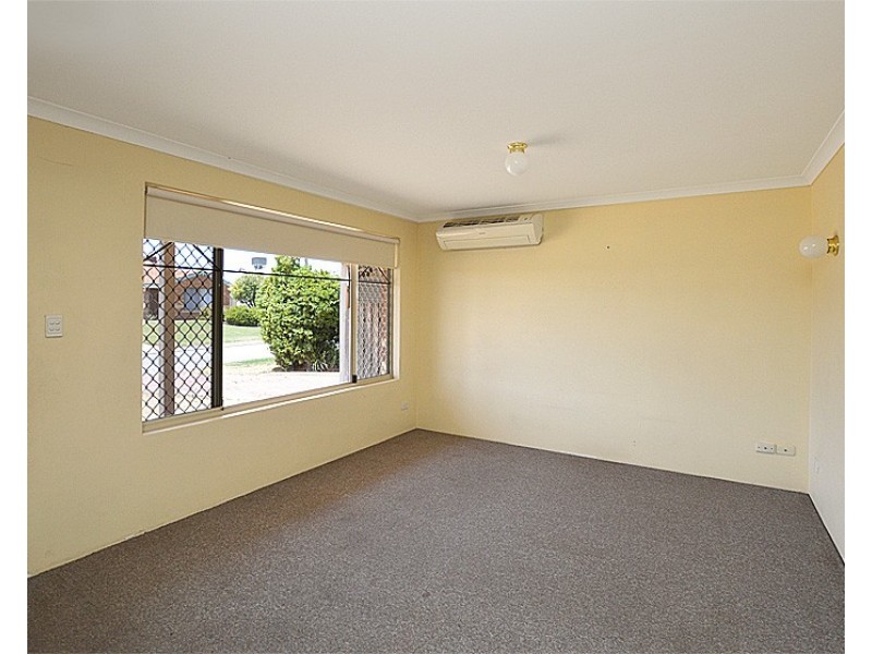 38 Charnley Gardens, Waikiki WA 6169