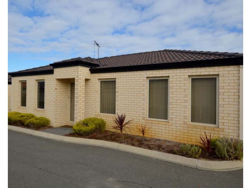2/16 Bonito Way, Yangebup WA 6164