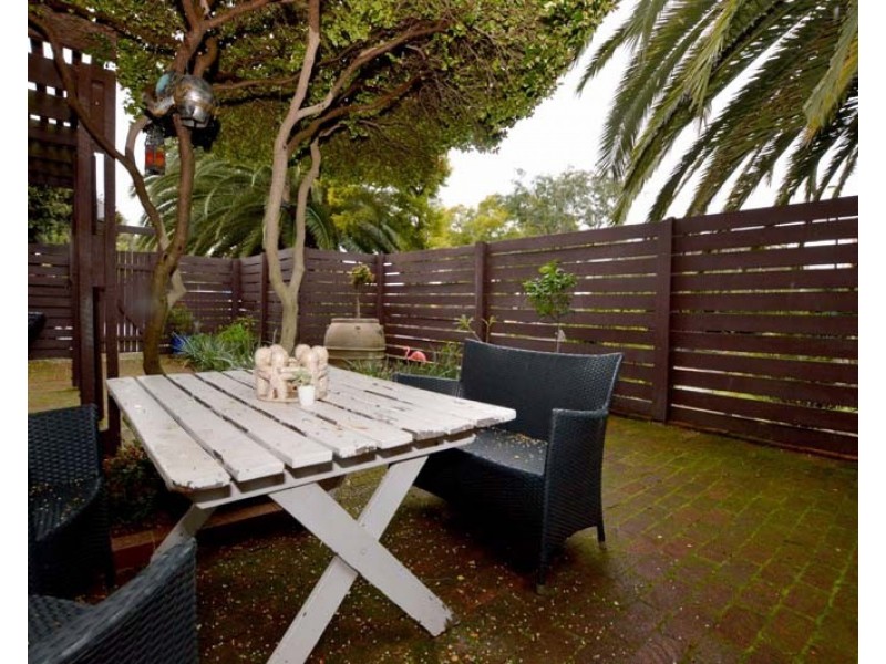 2/14 Queens Crescent, Mount Lawley WA 6050