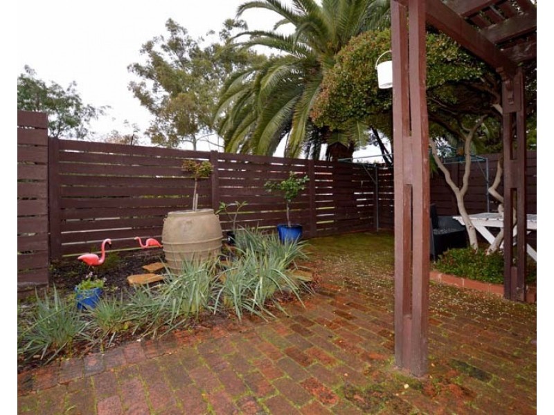 2/14 Queens Crescent, Mount Lawley WA 6050