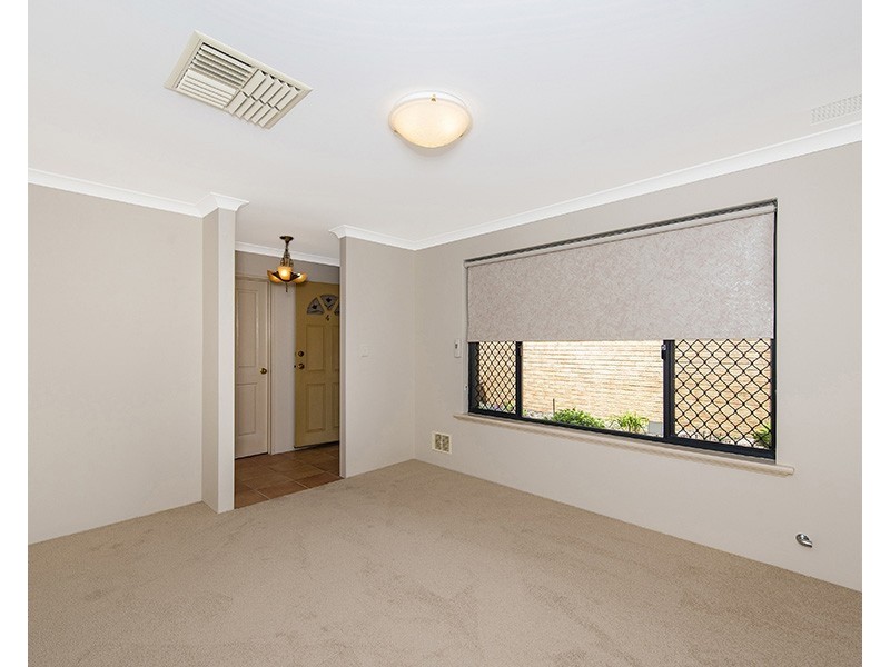 4/262 High Road, Riverton WA 6148