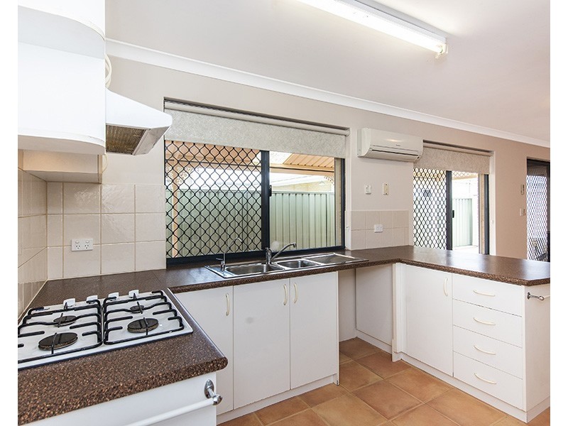 4/262 High Road, Riverton WA 6148