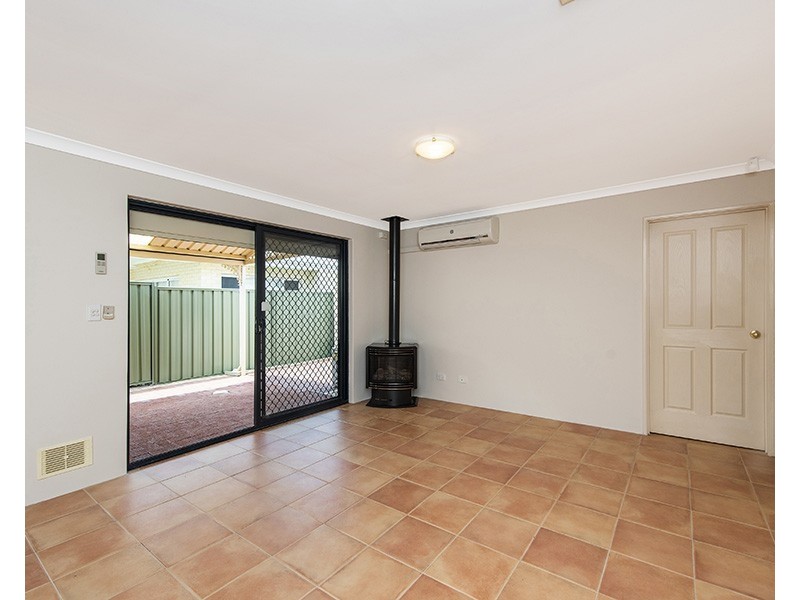 4/262 High Road, Riverton WA 6148