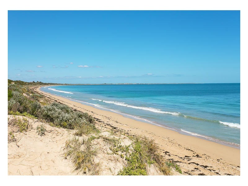 7 Lorient Close, Warnbro WA 6169