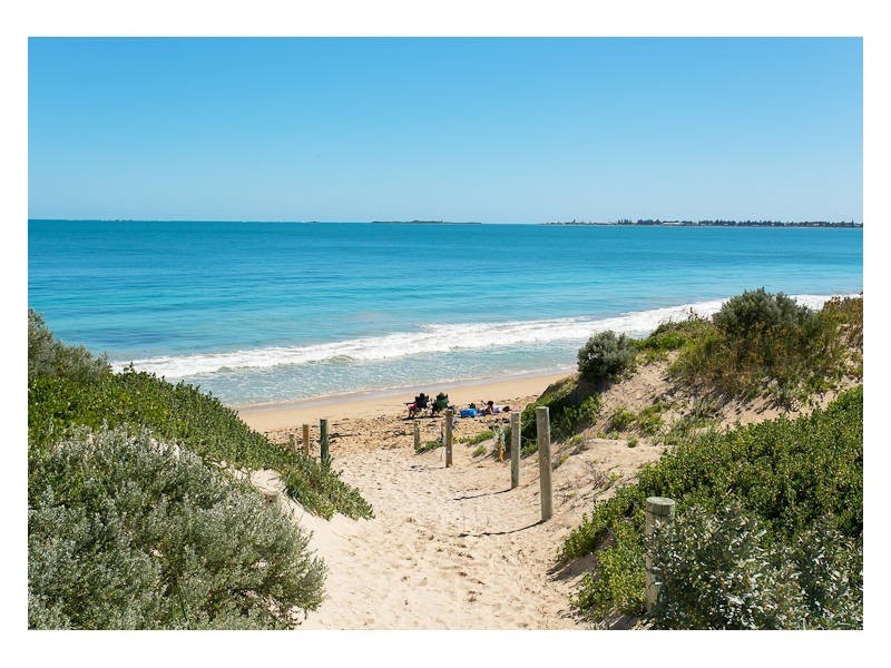 7 Lorient Close, Warnbro WA 6169