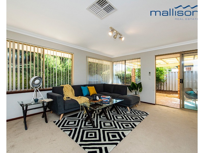 1 McKivett Crescent, Leeming WA 6149