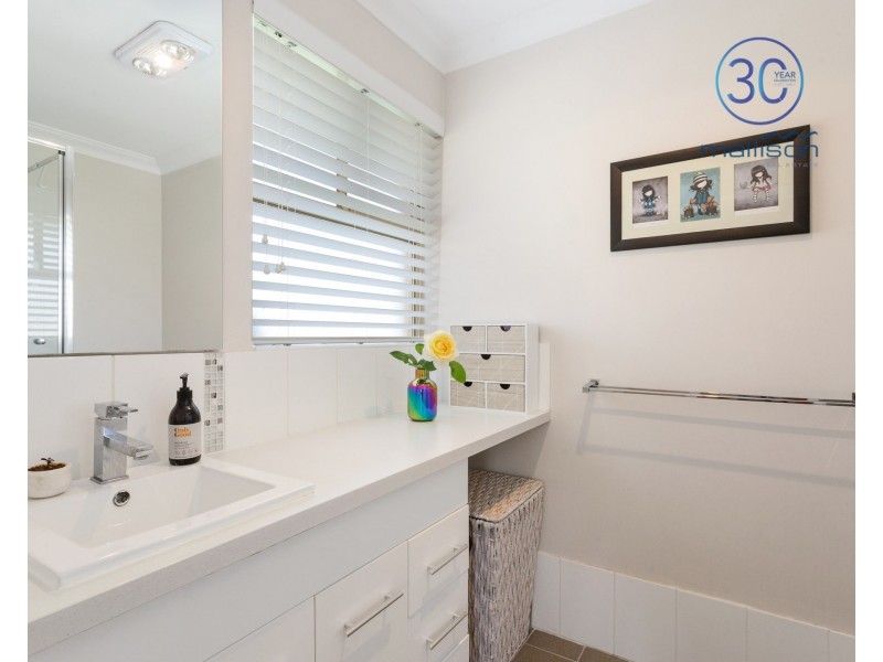 6 Sundew Place, Thornlie WA 6108