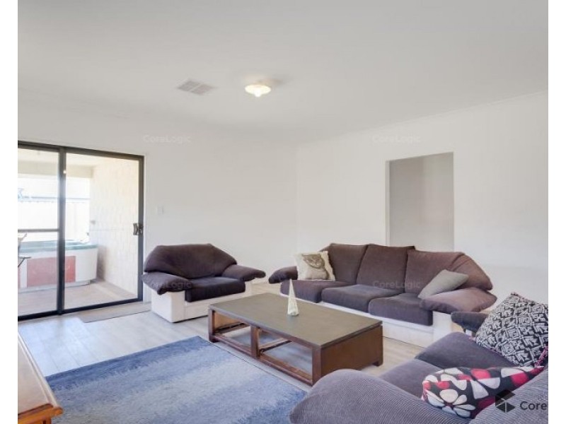 22 Riviera Turn, Piara Waters WA 6112