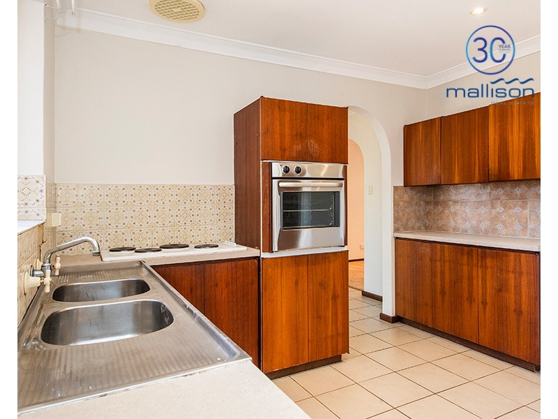 14 Bersica Court, Kardinya WA 6163