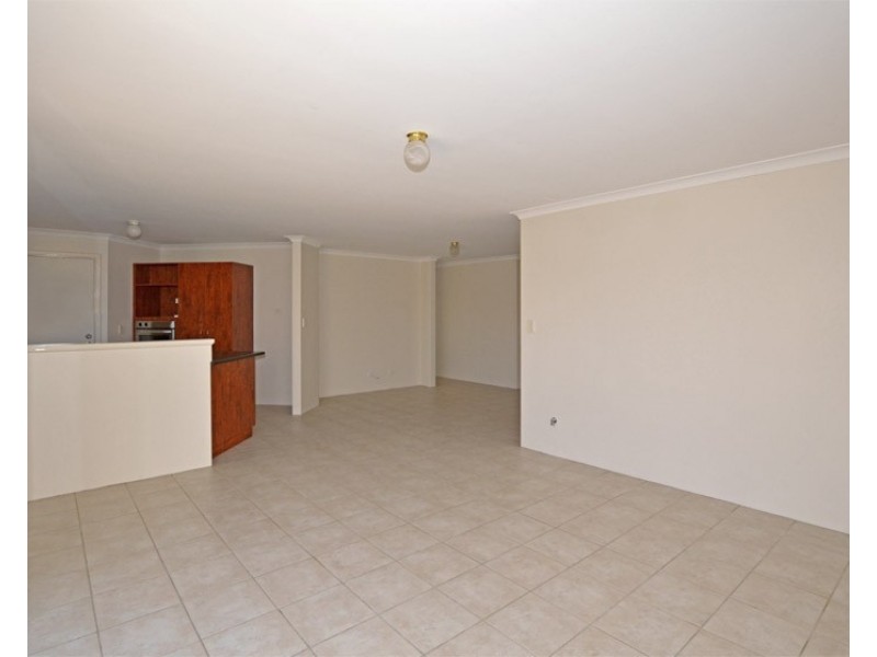 38A Pennlake Drive, Spearwood WA 6163