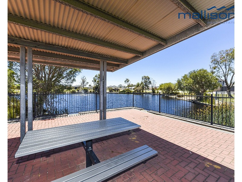 36 Admiralty Road, Canning Vale WA 6155