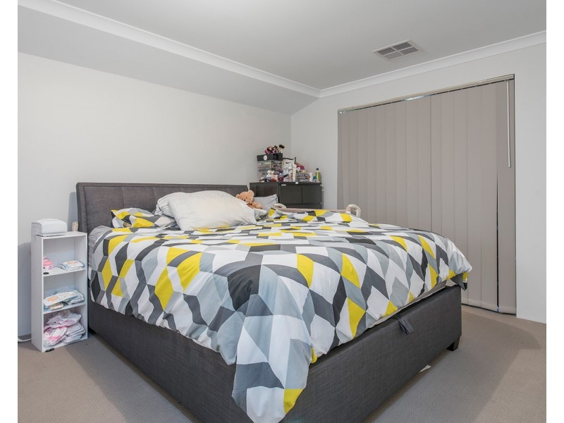 11 Needlewood Loop, Wandi WA 6167