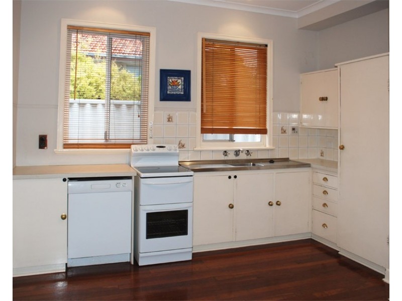 69 Reynolds Road, Mount Pleasant WA 6153