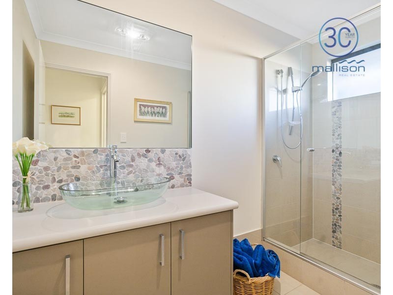 37 Rossiter Avenue, Piara Waters WA 6112