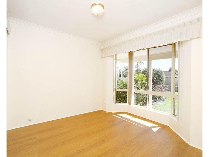 4 Explorer Drive, Thornlie WA 6108
