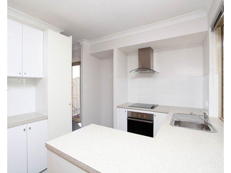 4 Explorer Drive, Thornlie WA 6108